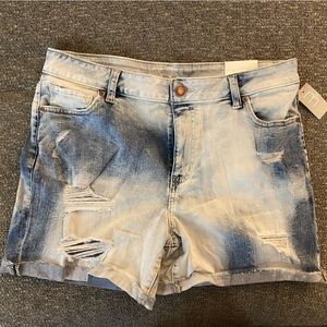 Maurice’s Acid wash jean shorts